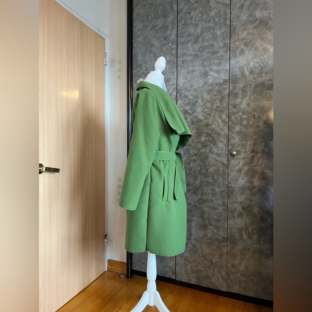 Green Jacket - image 4